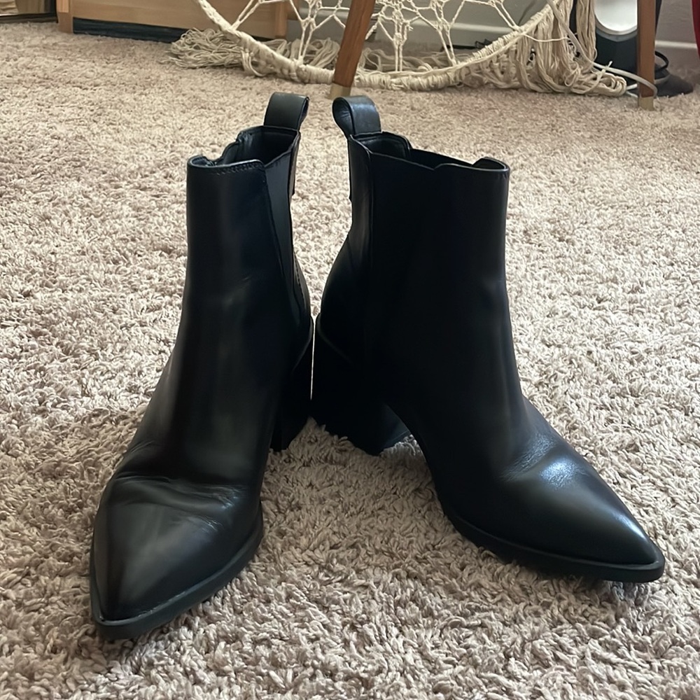 STEVE MADDEN LEATHER ANKLE BOOTIES - Picture 3 of 3